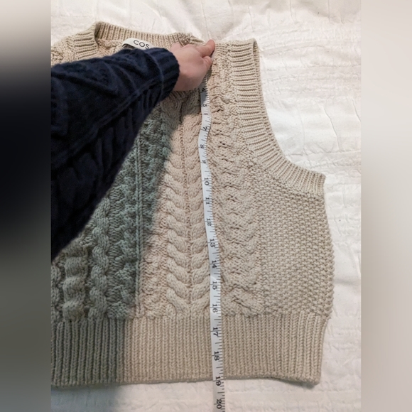 COS Sweater vest - Picture 7 of 7